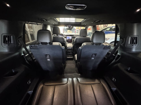 Used 2024 Jeep Grand Cherokee L Limited w/ Luxury Tech Group II image 28