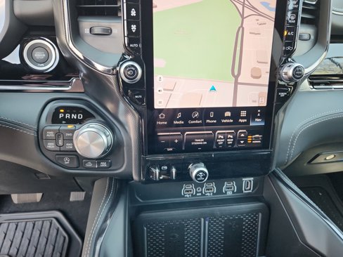New 2025 RAM 1500 Limited image 12
