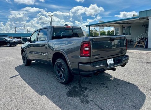 New 2026 RAM 1500 4x4 Crew Cab image 9