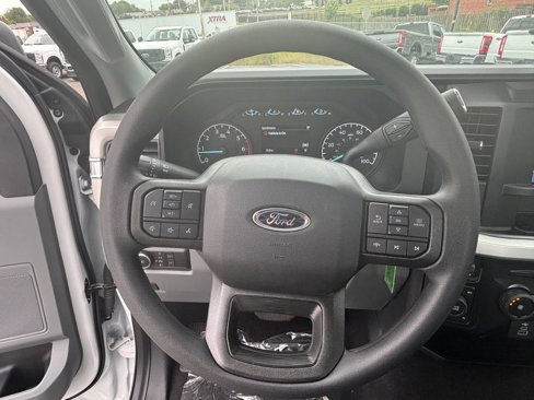 New 2025 Ford F250 XLT image 2