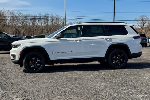 New 2025 Jeep Grand Cherokee L Altitude image 6