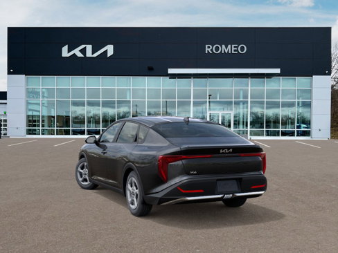 New 2025 Kia K4 LXS image 4