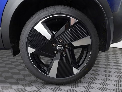 New 2026 Nissan Kicks SR image 11