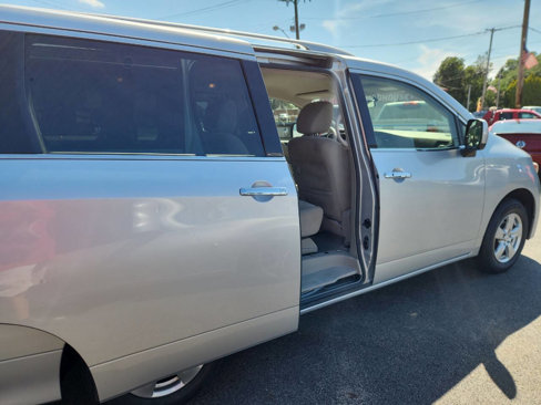 Used 2017 Nissan Quest SV image 7