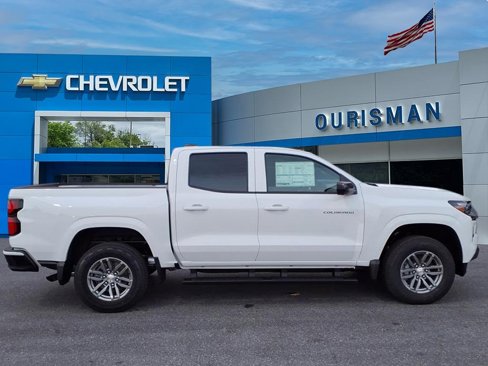 New 2026 Chevrolet Colorado LT image 2