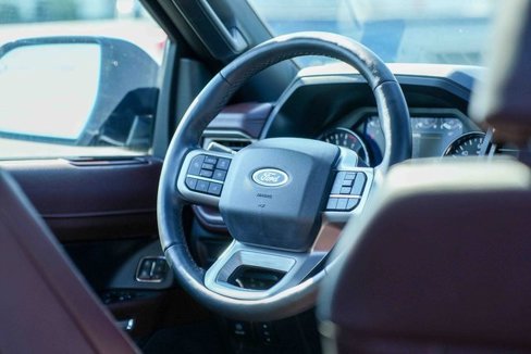 Used 2024 Ford Expedition Limited image 27