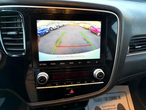 Used 2020 Mitsubishi Outlander SEL image 16