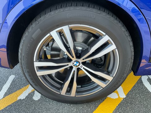 New 2026 BMW X7 M60i image 23
