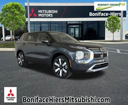 New 2025 Mitsubishi Outlander SE image 1