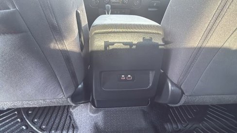 Used 2022 Nissan Frontier SV image 25