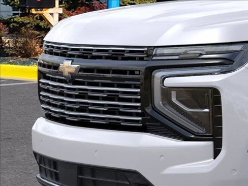 New 2025 Chevrolet Suburban High Country image 13