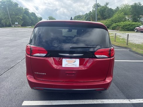 New 2025 Chrysler Voyager LX image 6