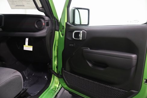 New 2025 Jeep Gladiator Rubicon image 13