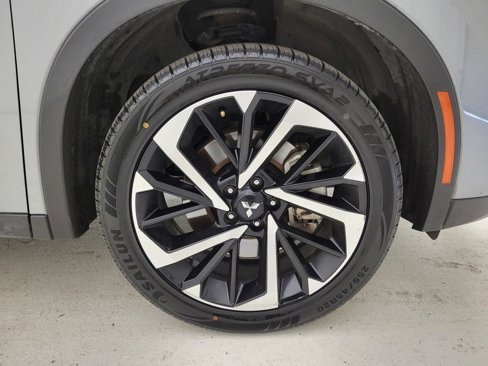Used 2024 Mitsubishi Outlander SE image 25