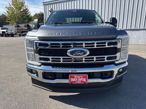 Used 2024 Ford F250 XLT image 6