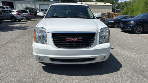 Used 2014 GMC Yukon XL SLT image 2