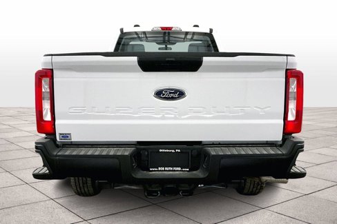New 2026 Ford F250 XL w/ F-250 >10K GVWR Package image 4