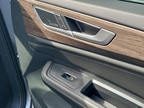 New 2026 Volkswagen Atlas SEL Premium R-Line image 10