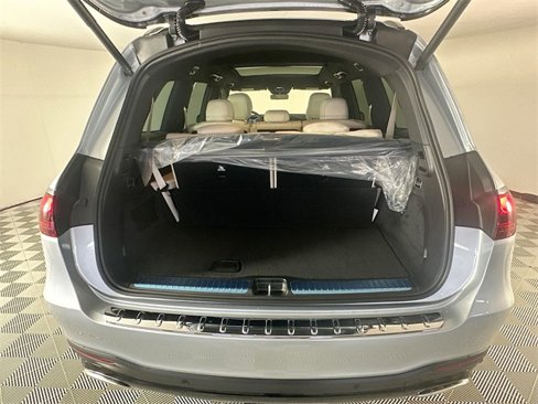 New 2026 Mercedes-Benz GLS 580 4MATIC image 27