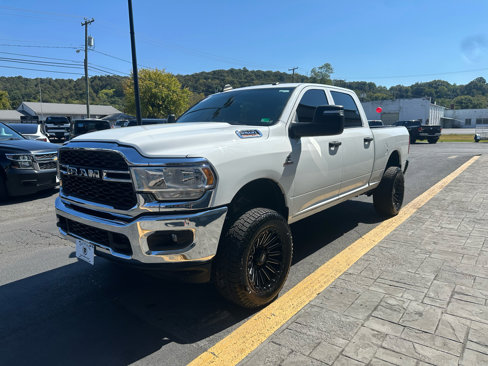 Used 2023 RAM 2500 Tradesman w/ Chrome Appearance Group image 6