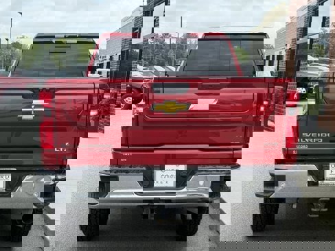Used 2022 Chevrolet Silverado 2500 LTZ w/ LTZ Plus Package image 5