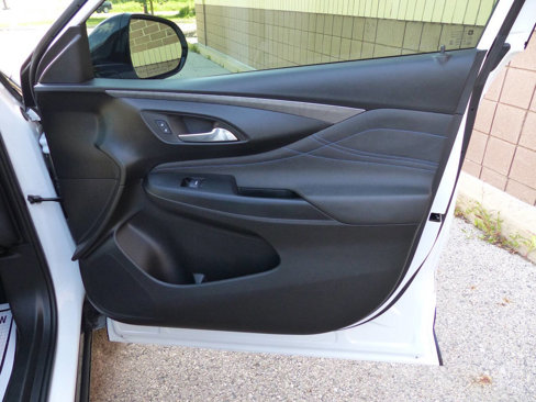 Used 2025 Buick Envista Sport Touring w/ Convenience I Package image 44