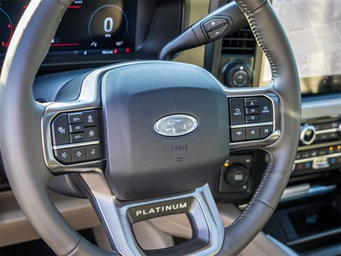 Used 2025 Ford F450 Platinum w/ Platinum Plus Package image 36