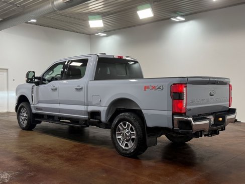 Used 2024 Ford F250 Lariat w/ FX4 Off-Road Package image 5