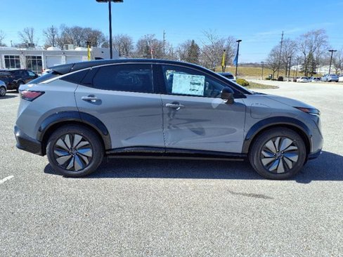 New 2025 Nissan Ariya AWD image 11