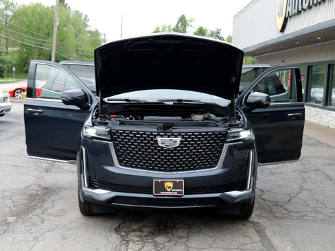 Used 2022 Cadillac Escalade Premium Luxury image 55