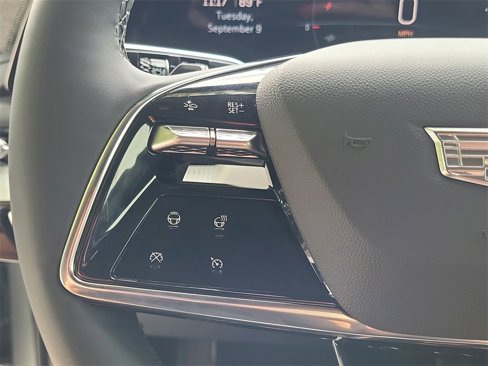 New 2025 Cadillac Optiq Sport 1 image 11