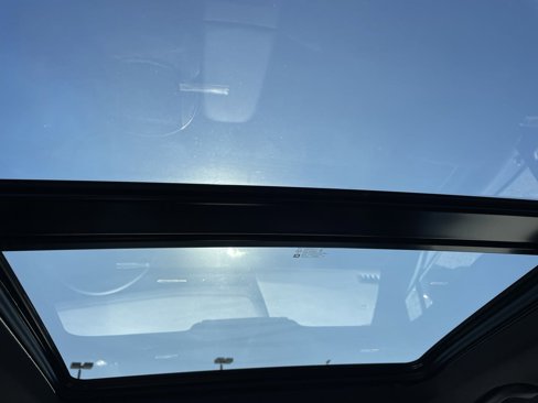 New 2025 Cadillac XT6 Luxury image 17