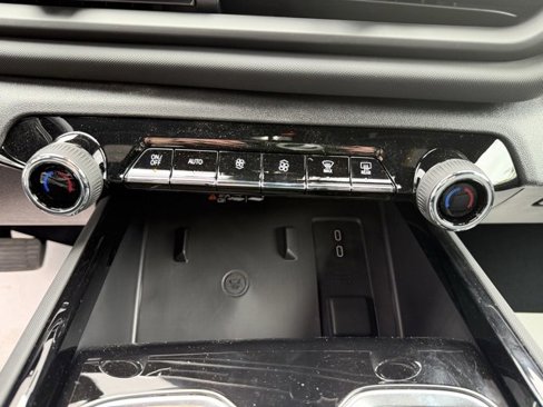 New 2025 Chevrolet Silverado EV LT image 13