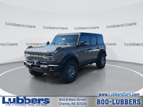 New 2025 Ford Bronco Badlands image 4
