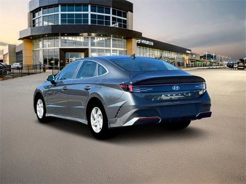 Certified 2025 Hyundai Sonata SE image 5
