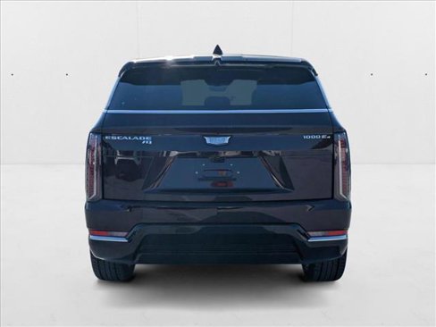 New 2025 Cadillac Escalade IQ Luxury 2 w/ LPO, Radiant Package image 5