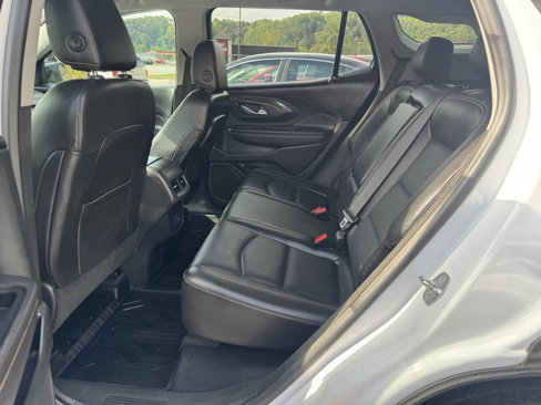 Used 2021 GMC Terrain SLT w/ Elevation Edition image 10