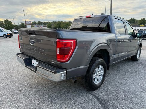 Used 2023 Ford F150 XLT image 3
