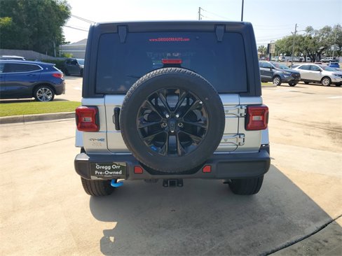 Used 2023 Jeep Wrangler Unlimited Sahara image 10