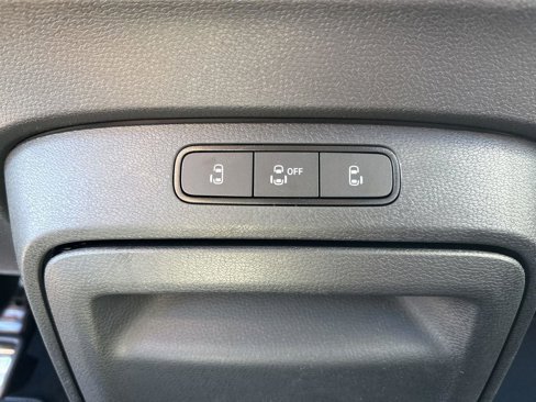 New 2025 Volkswagen ID. Buzz Pro S image 16