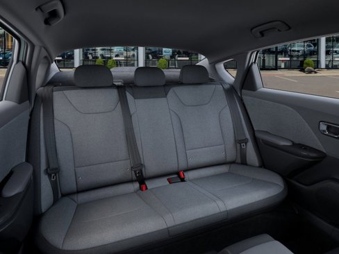 New 2025 Kia K4 LXS image 16