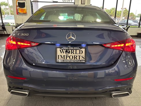 Used 2024 Mercedes-Benz C 300 Sedan image 9