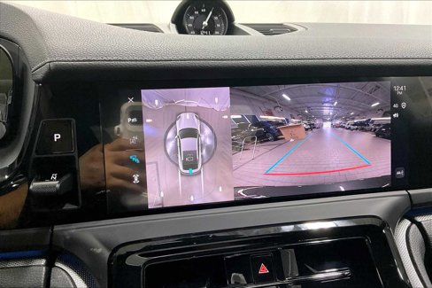 New 2025 Porsche Panamera 4 image 18
