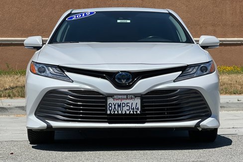 Used 2019 Toyota Camry XLE image 9
