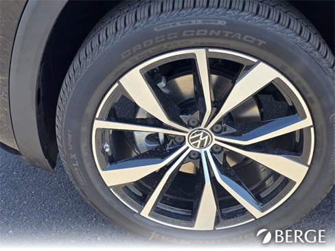 New 2025 Volkswagen Atlas Cross Sport SEL Premium R-Line image 11