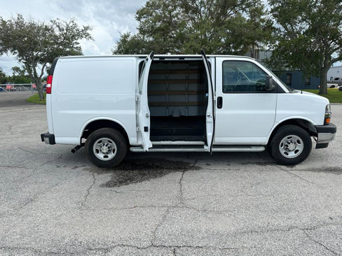 Used 2024 Chevrolet Express 2500 w/ Driver Convenience Package image 10