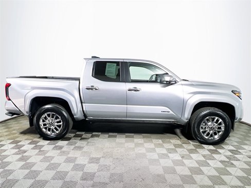 Certified 2025 Toyota Tacoma Limited image 9