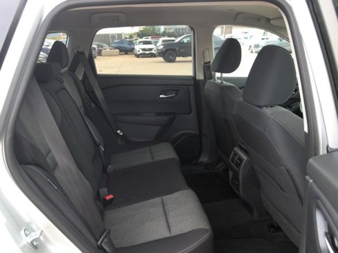 Used 2024 Nissan Rogue SV image 28