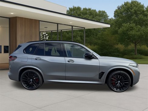 New 2026 BMW X5 M60i image 6