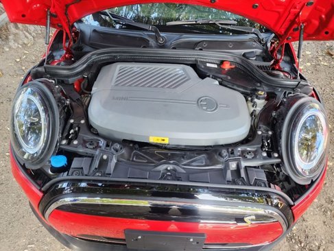 Used 2022 MINI Cooper SE image 9